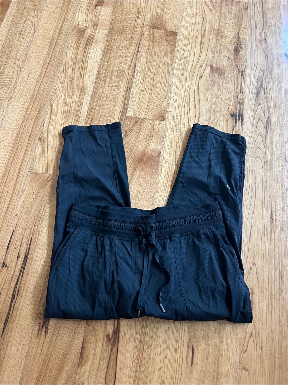 Lululemon dance studio joggers